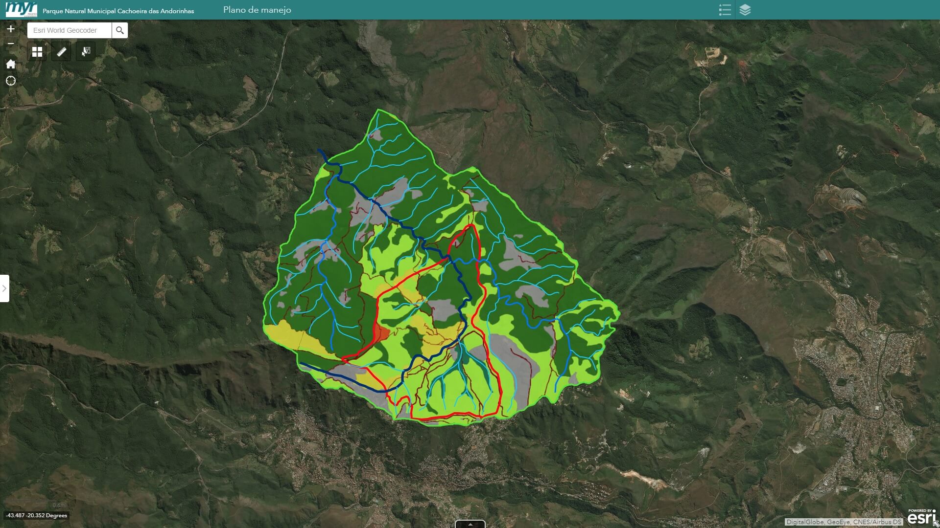Imagem da tela da plataforma ARCGIS onde os dados do Plano de Manejo estão disponibilizados.